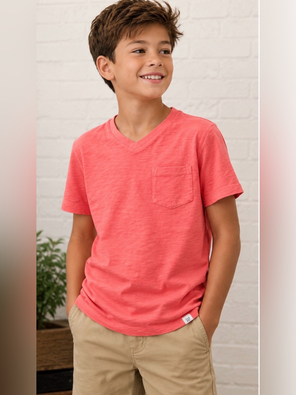 GAP Kids Coral Pink V-Neck Pocket T-Shirt Boys Size Medium